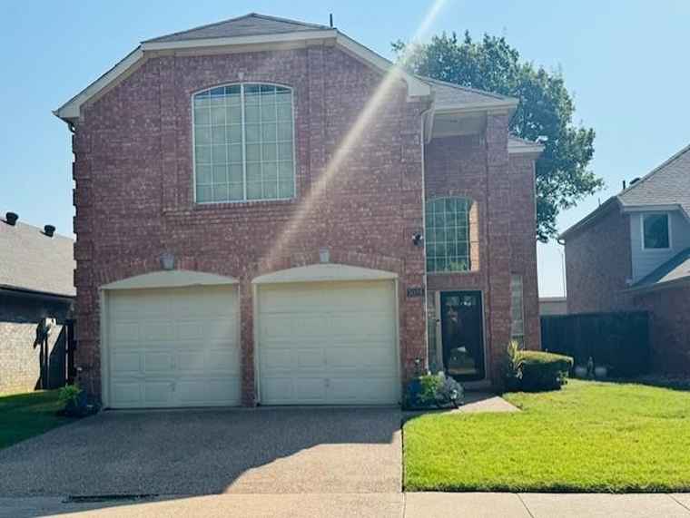 Photo of 3026 Silver Springs Ln Richardson, TX 75082