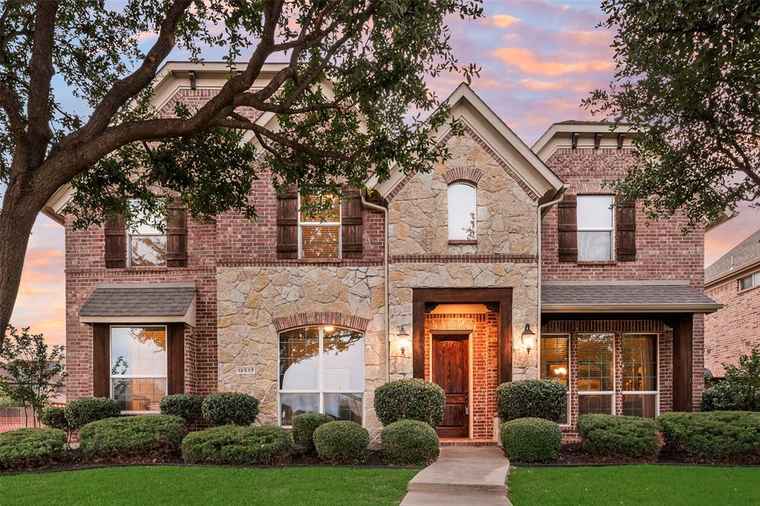 Photo of 12517 Peace River Dr Frisco, TX 75035
