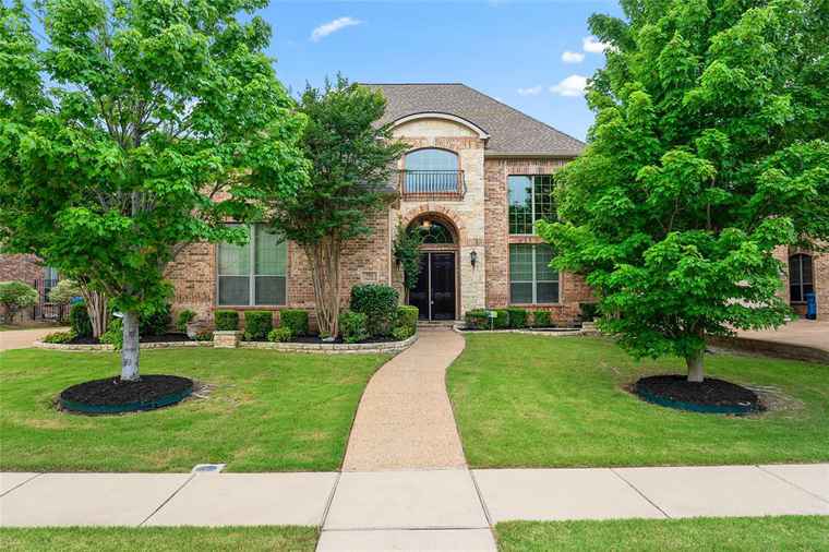 Photo of 751 Chateaus Dr Coppell, TX 75019