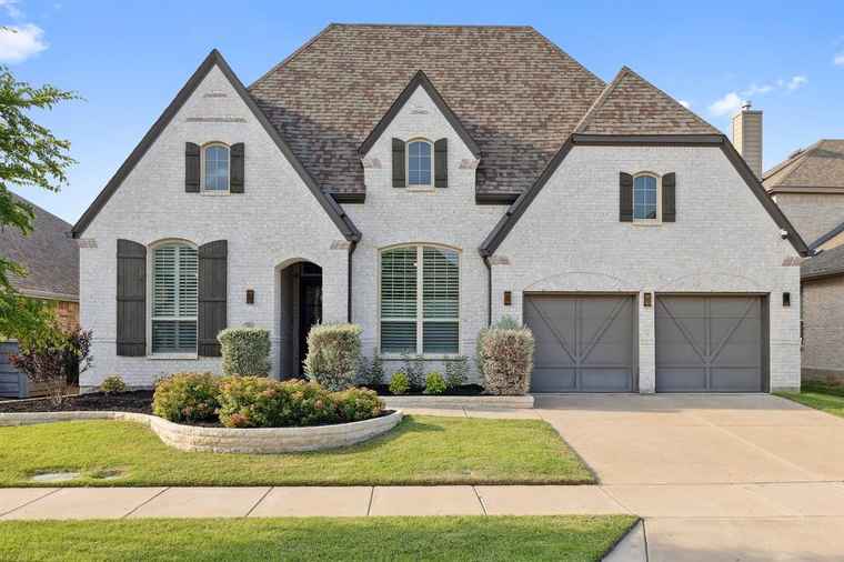 Photo of 1013 Parkstone Dr Little Elm, TX 76227