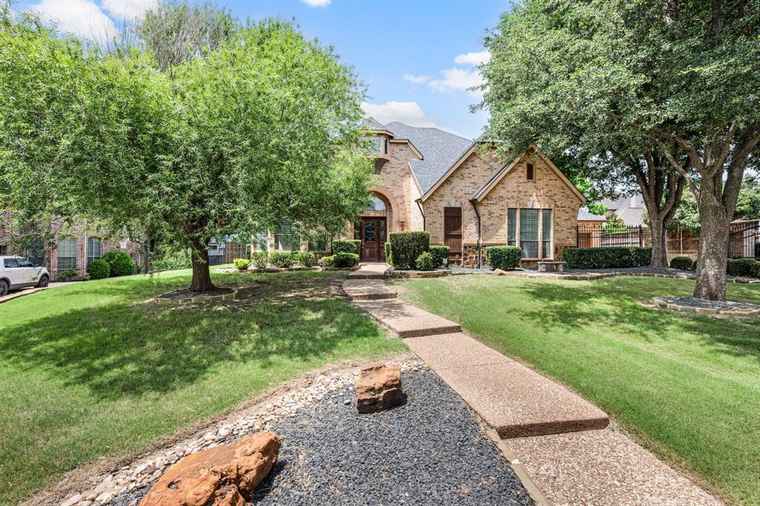 Photo of 414 Copperfield St Southlake, TX 76092