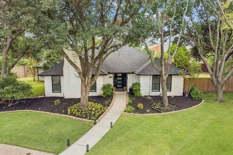 Photo of 1610 Saxony Pl Carrollton, TX 75007