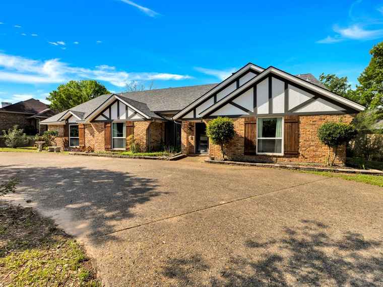 Photo of 1770 Plummer Dr Rockwall, TX 75087