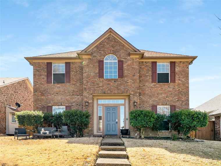 Photo of 1112 Wild Cherry Dr Carrollton, TX 75010