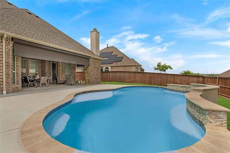 Photo of 9916 Villa Verde Dr Fort Worth, TX 76179