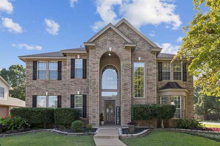 Photo of 1532 Edinburgh Ln Keller, TX 76248