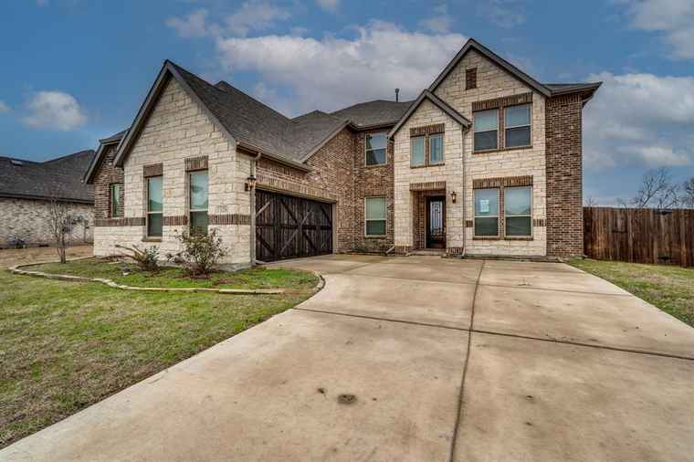 Photo of 1328 Lone Hill Ln Forney, TX 75126