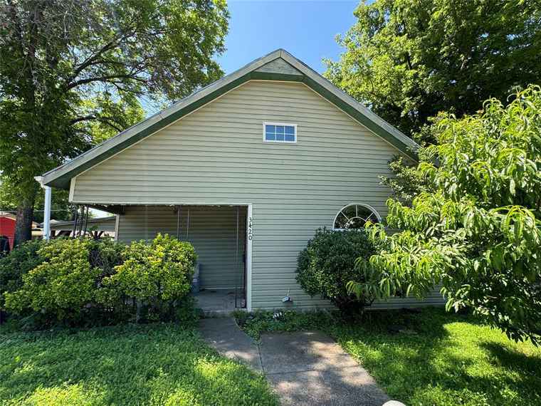 Photo of 3420 Ada Ave Fort Worth, TX 76105