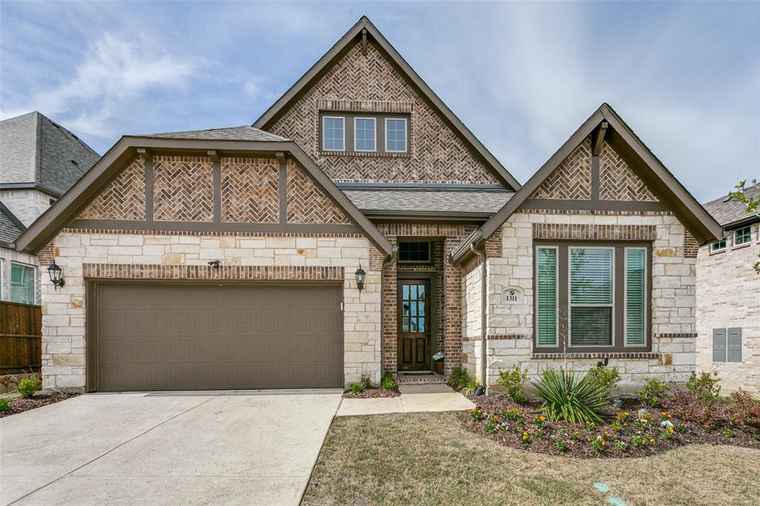 Photo of 1311 Wood Duck Dr Irving, TX 75063