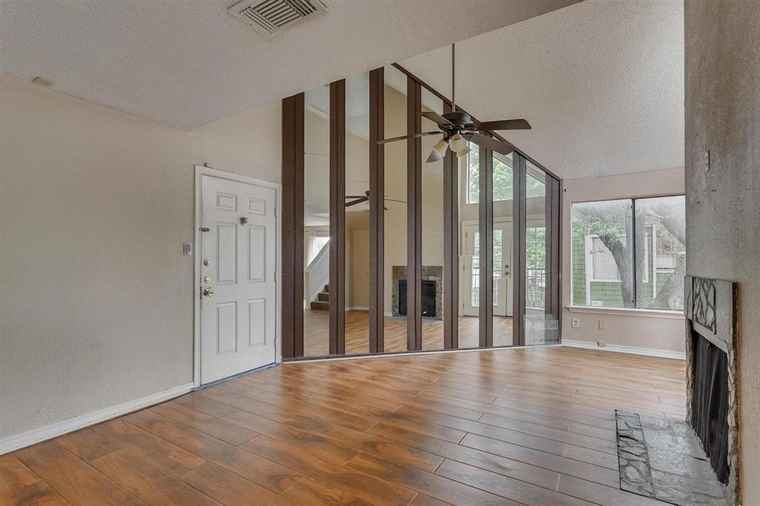 Photo of 9803 Walnut St #205 Dallas, TX 75243