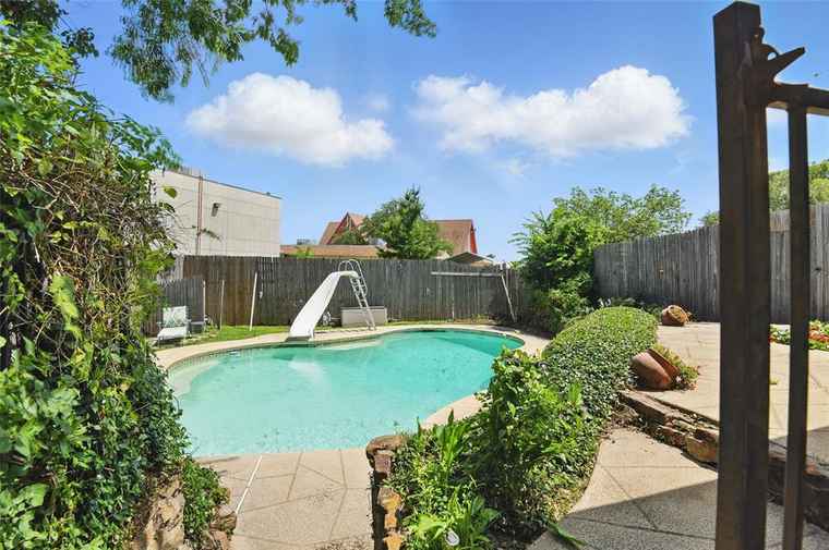 Photo of 6318 Green Valley Dr Garland, TX 75043