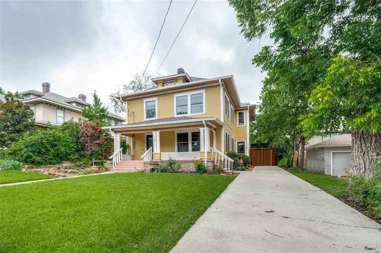 Photo of 716 W Oak St Denton, TX 76201