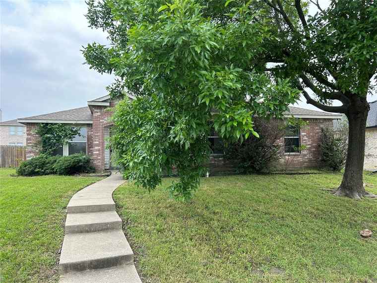 Photo of 1551 Madison Dr Rockwall, TX 75032