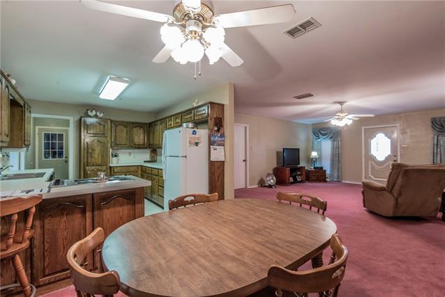 230 Compton Dr Waxahachie Tx 75167 Mls 13988227 Redfin