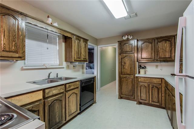230 Compton Dr Waxahachie Tx 75167 Mls 13988227 Redfin