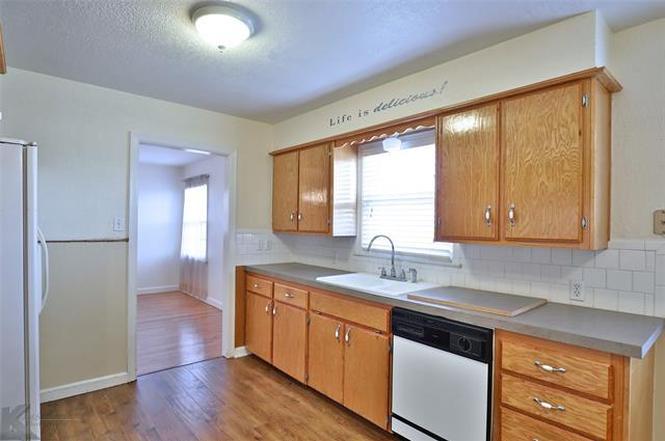 841 Westview Dr, Abilene, TX 79603 | MLS# 14551220 | Redfin