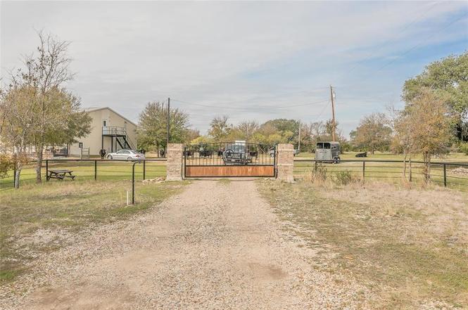 4458 Bethel Rd, Weatherford, TX 76087 | MLS# 20256652 | Redfin