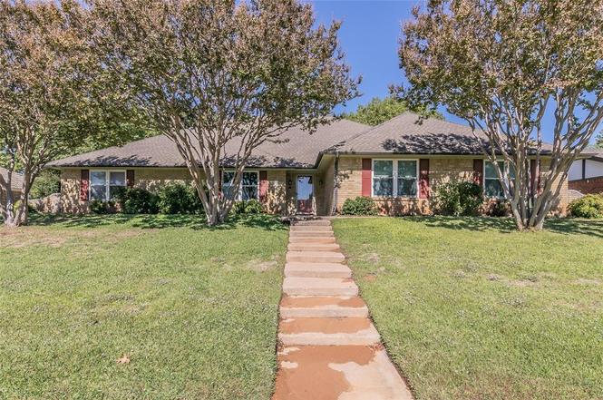 1109 Clear View Dr, Bedford, TX 76021 | MLS# 20470737 | Redfin