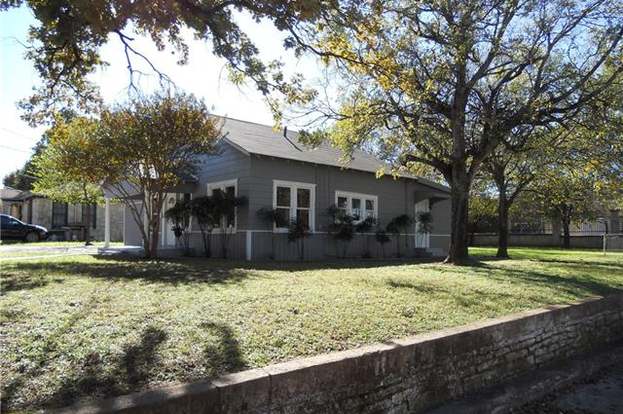 204 S Travis St S Granbury Tx 76048 2 Beds2 Baths