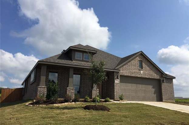 304 Thompson Dr Van Alstyne Tx 75495 4 Beds2 Baths