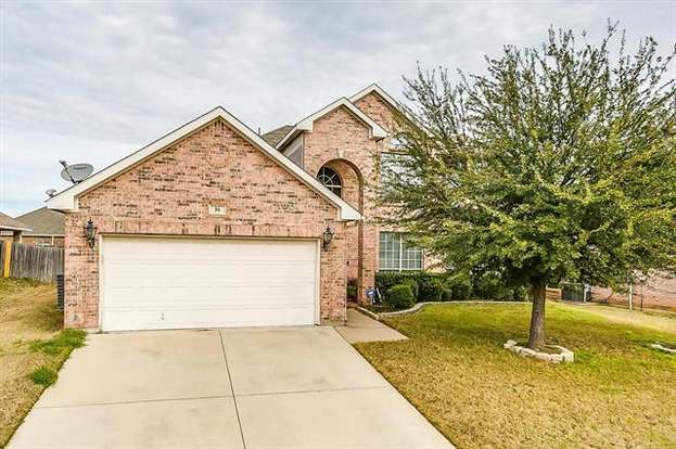 16 Lucas Ln Edgecliff Village Tx 76134 Mls 14223327 Redfin
