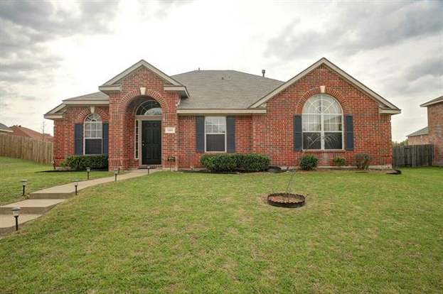1311 Rabbit Rdg Cedar Hill Tx 75104 Mls 13337583 Redfin