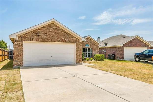 12429 Hunters Cabin Ct Fort Worth Tx 76028 Mls 13892612 Redfin