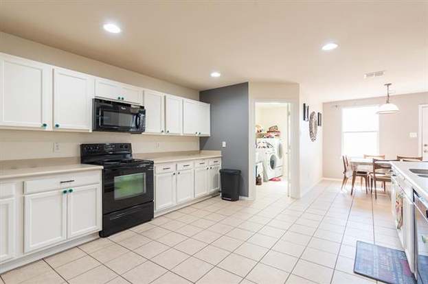 805 White Fields Way Arlington Tx 76002 5 Beds 4 Baths