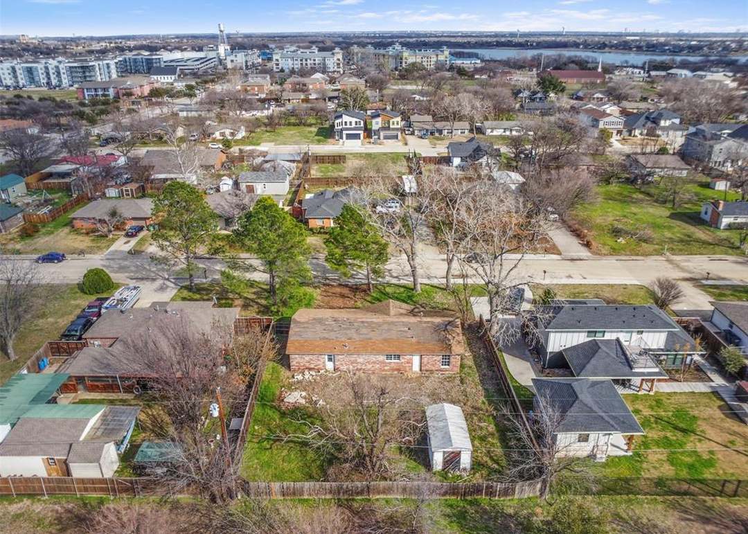 221 W Park St, Little Elm, TX 75068