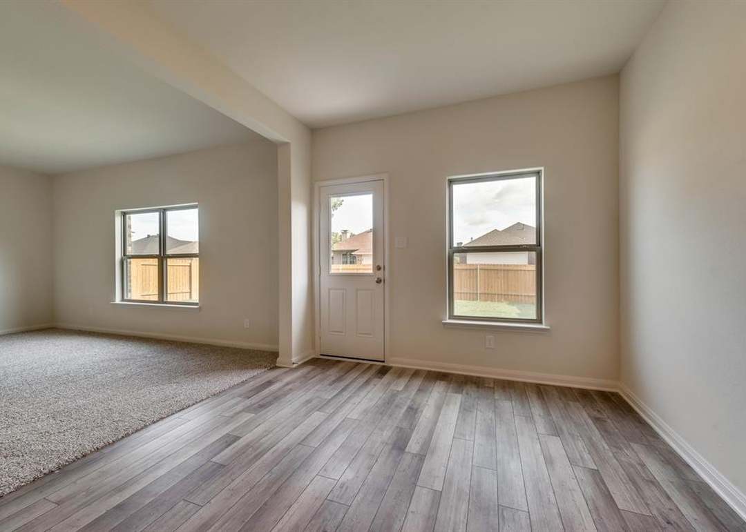 9504 Teton Vista Dr, Fort Worth, TX 76140