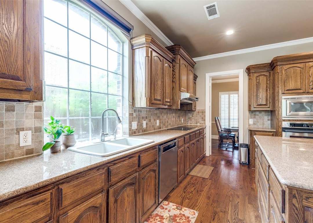 4328 Fairway Dr, Carrollton, TX 75010