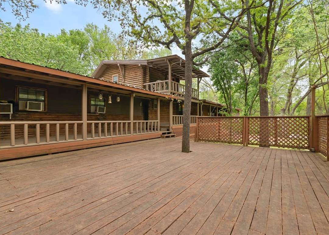 910 Lakeshore Blvd, Oak Point, TX 75068