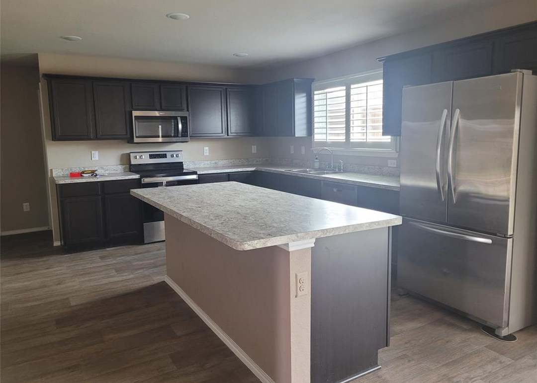 108 Clear Creek Ln, Terrell, TX 75160