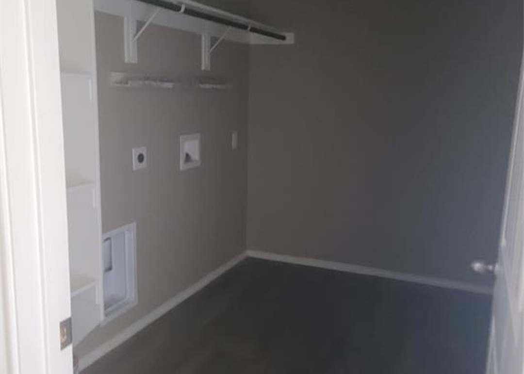 108 Clear Creek Ln, Terrell, TX 75160