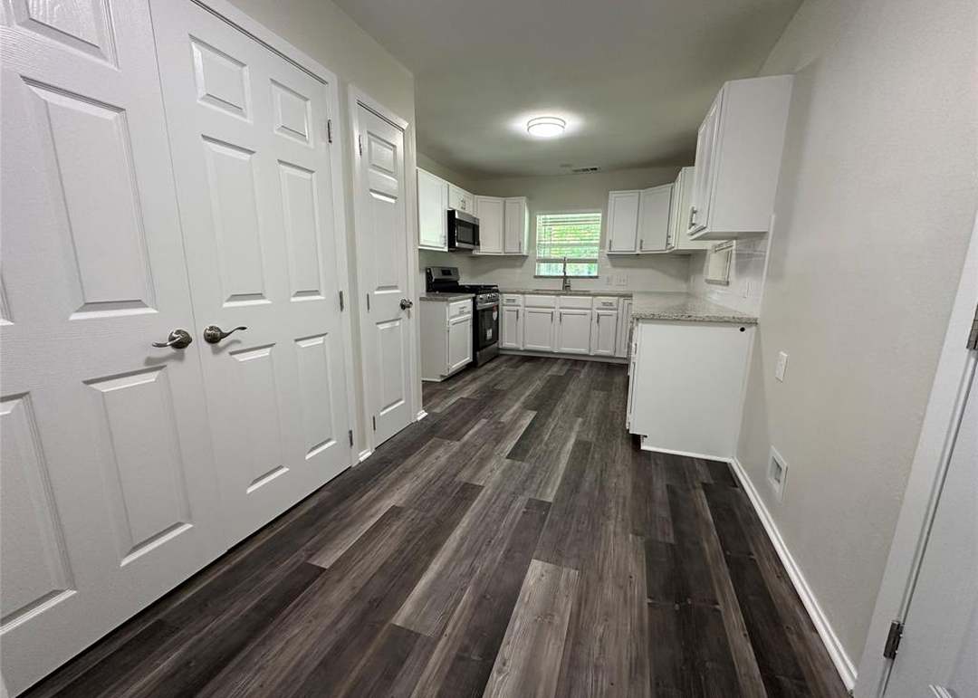 1928 Las Cruces Ln, Dallas, TX 75217