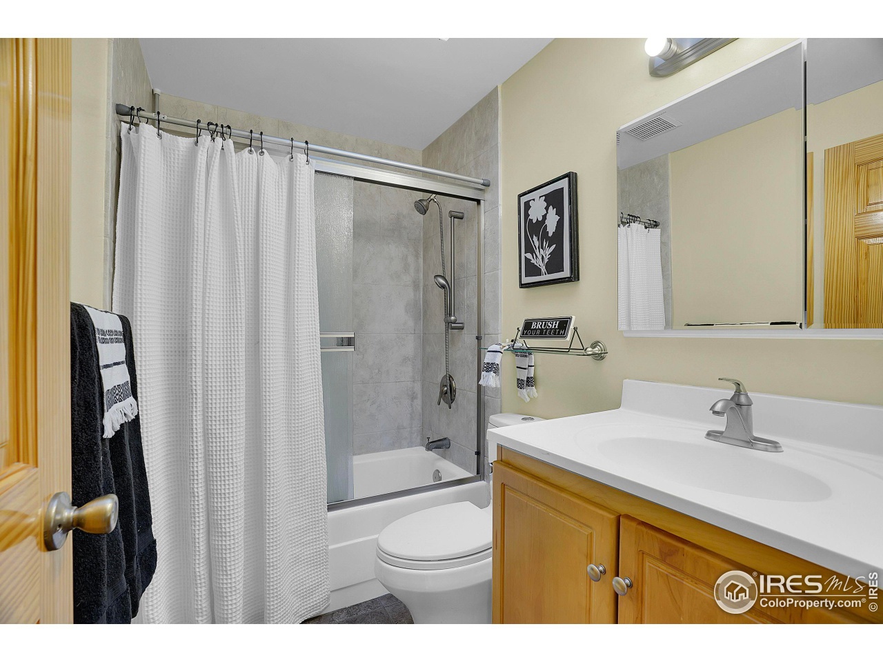 2131 Steele St, Longmont, CO 80501 | MLS# 999198 | Redfin