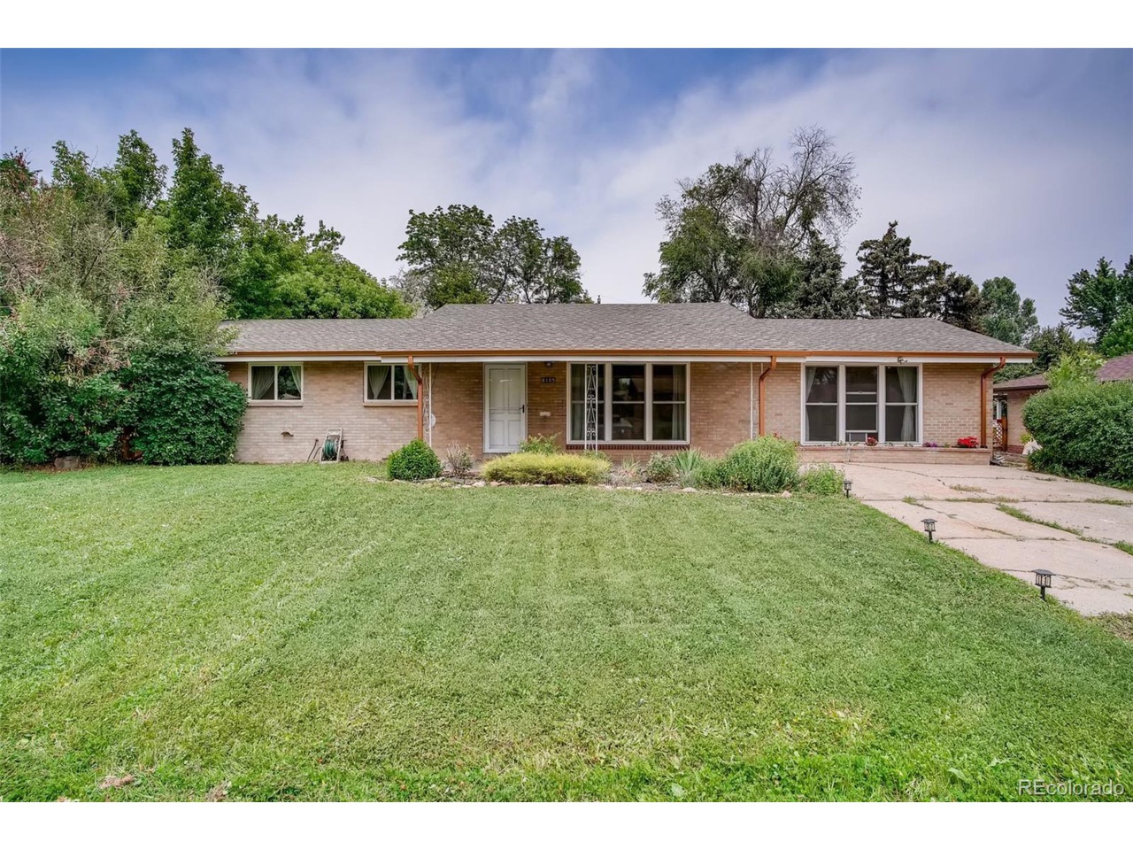 8105 W 16th Pl, Lakewood, CO 80214