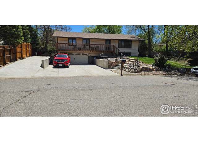 Property at 7240 Glacier View Rd, Longmont, CO 80503, 4 beds, 3 baths