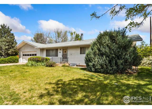Property at 928 W Lake St, Fort Collins, CO 80521, 4 beds, 2.5 baths