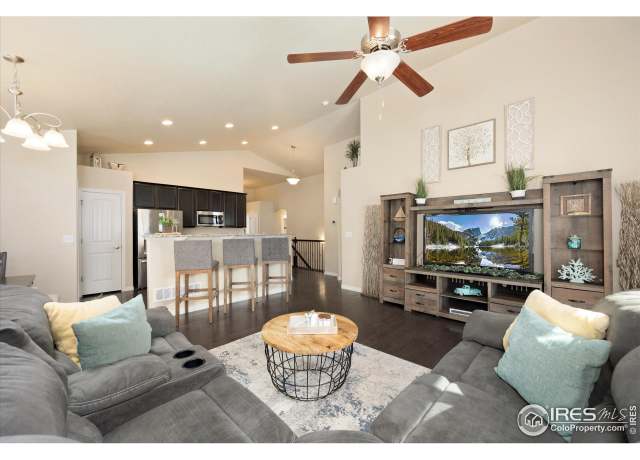 Property at 2433 Tabor St, Berthoud, CO 80513, 5 beds, 3 baths