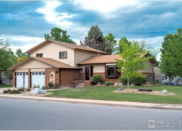 Property at 2562 Tupelo Dr, Loveland, CO 80538, 4 beds, 2.5 baths