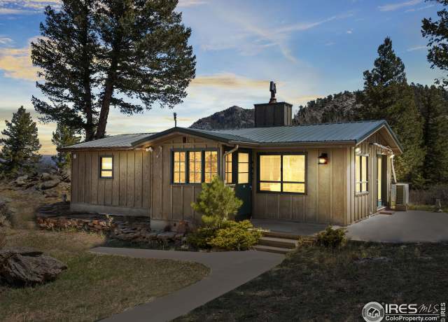 Property at 1252 Giant Track Rd, Estes Park, CO 80517, 3 beds, 2 baths
