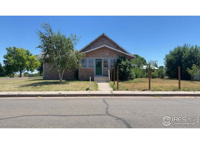 Property at 145 N Coleman Ave, Holyoke, CO 80734, 2 beds, 2 baths