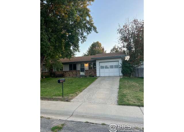 Property at 527 46th Ave, Greeley, CO 80634, 2 beds, 1 bath