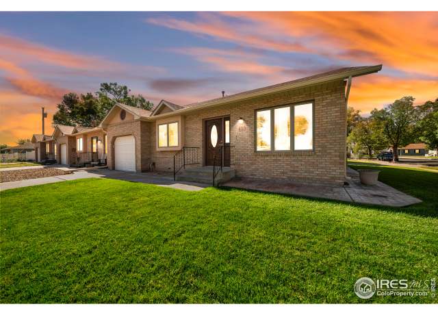 Property at 400 E Riverview Ave, Fort Morgan, CO 80701, 2 beds, 2 baths