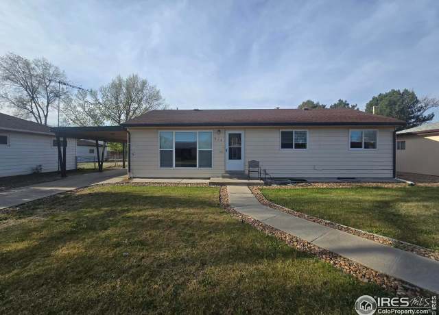 Property at 912 Gateway Ave, Fort Morgan, CO 80701, 3 beds, 2 baths