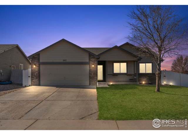 Property at 302 E 28th St Dr, Greeley, CO 80631, 6 beds, 3 baths