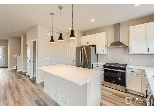 Property at 1002 Collamer Dr, Fort Collins, CO 80524, 3 beds, 3 baths