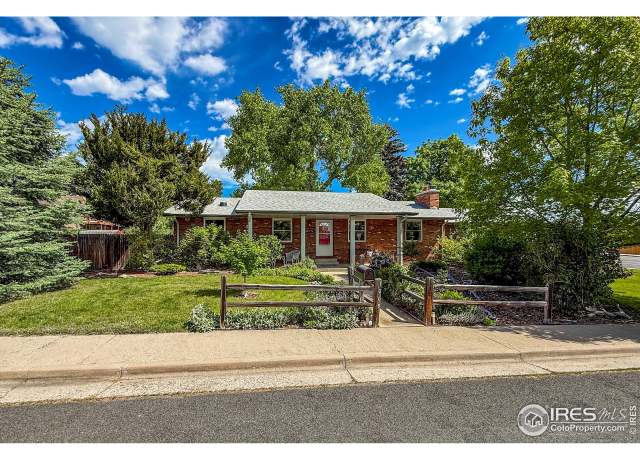 Property at 1005 Cimmeron Dr, Loveland, CO 80537, 5 beds, 3 baths