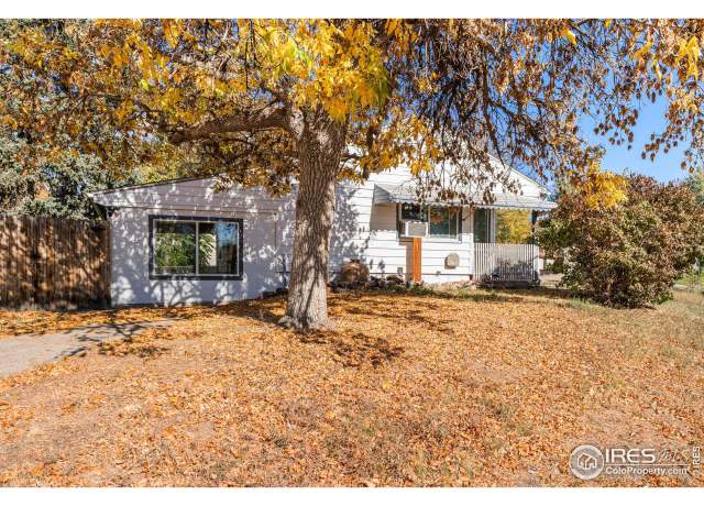 Property at 1109 Ironton St, Aurora, CO 80010, 3 beds, 2 baths